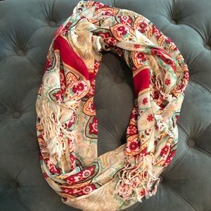 World Market Amazing 🧣 Scarf